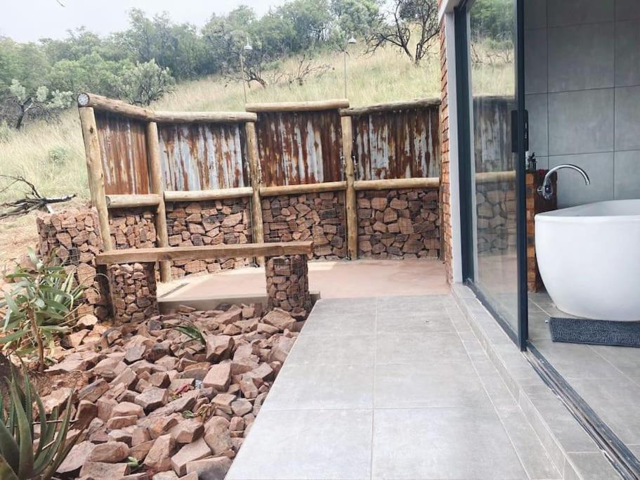Rocky Road Mountain Lodge Претория Экстерьер фото